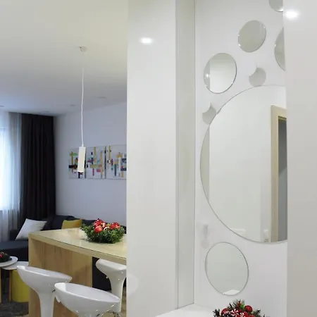 Gardens Luxury E11 Апартамент