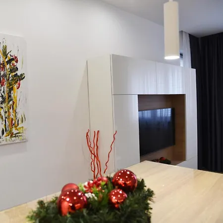 Gardens Luxury E11 Апартамент
