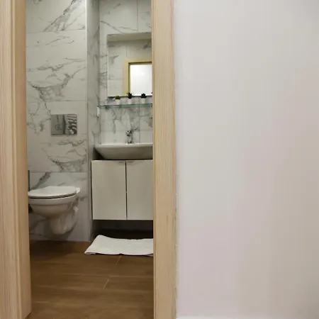 Gardens Luxury E11 Апартамент *