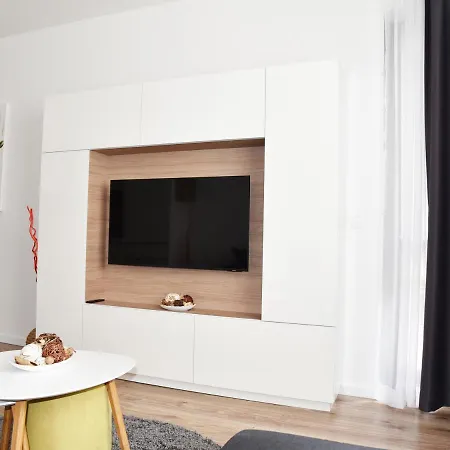 Gardens Luxury E11 Апартамент *