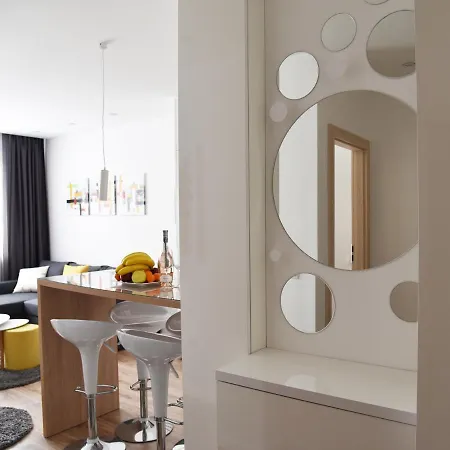 Gardens Luxury E11 Апартамент *