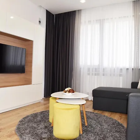 Апартамент Gardens Luxury E11