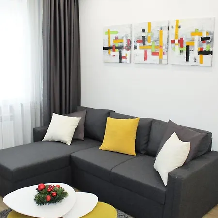 Gardens Luxury E11 Апартамент