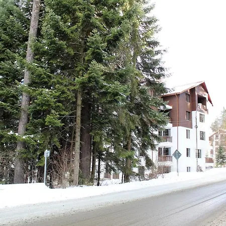 Gardens Luxury E11 *