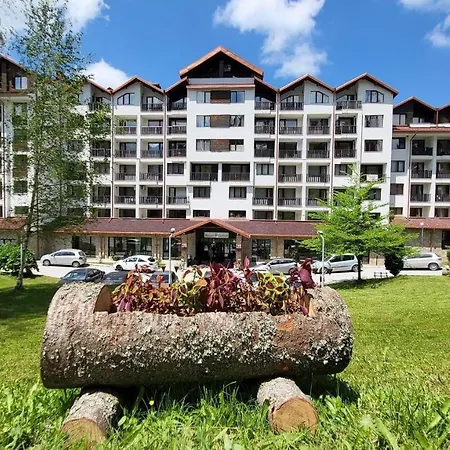 Апартамент Gardens Luxury E11 *